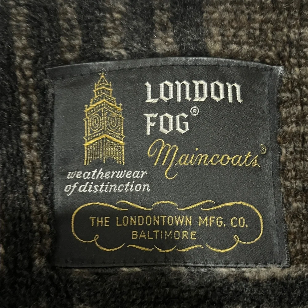 London Fog Men's Beige Trench Coat - Picture 3 of 7